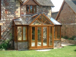 Sadolin Extra Durabel Woodstain - Image 2